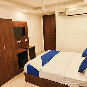 Hotel Marina Near Igi Airport ****